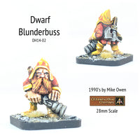 DH14-02 Dwarf with Blunderbuss and slung Axe